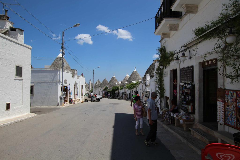 Suite Del Vico Alberobello Bagian luar foto